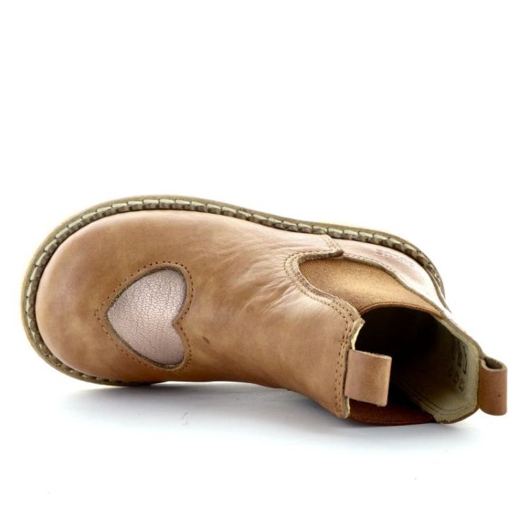 chelsea boot with heart tan oatmilk